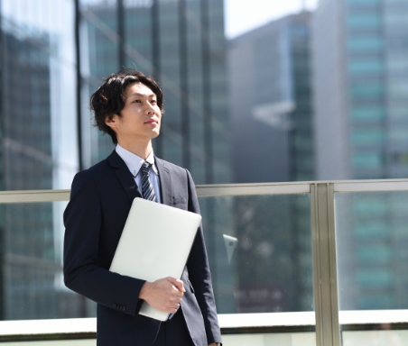 RetaAgoraの人員について